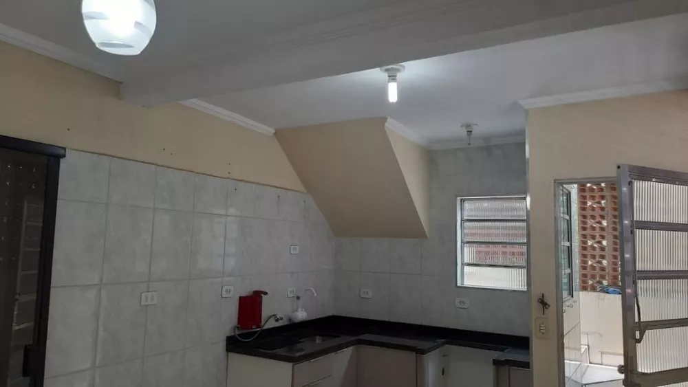 Sobrado à venda com 4 quartos, 250m² - Foto 8