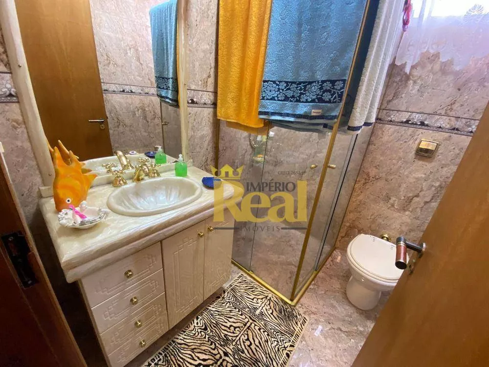 Sobrado à venda com 4 quartos, 347m² - Foto 17