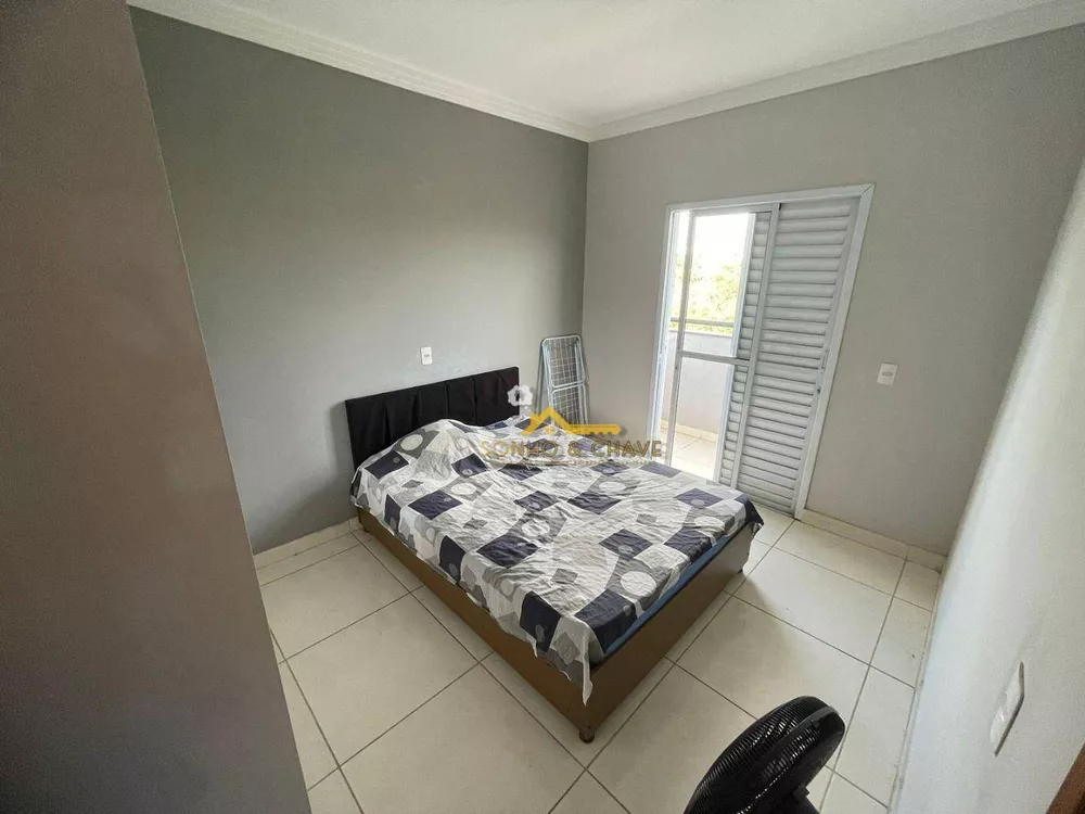 Apartamento à venda com 2 quartos, 70m² - Foto 2