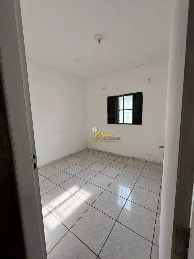 Casa para alugar com 2 quartos, 80m² - Foto 7