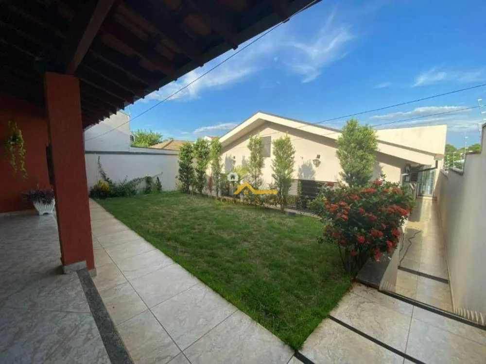 Casa, 3 quartos, 176 m² - Foto 1