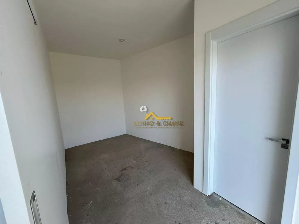 Apartamento à venda com 2 quartos, 66m² - Foto 3