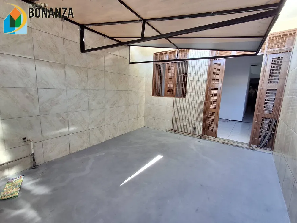 Casa, 2 quartos, 70 m² - Foto 1