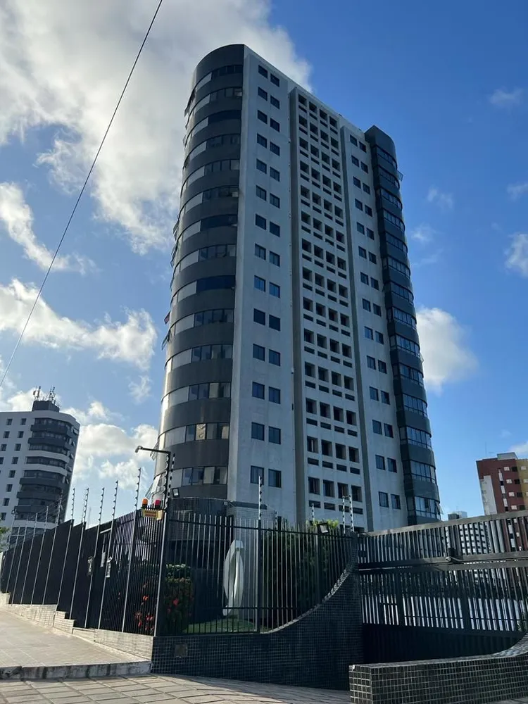 Apartamento, 3 quartos, 235 m² - Foto 1