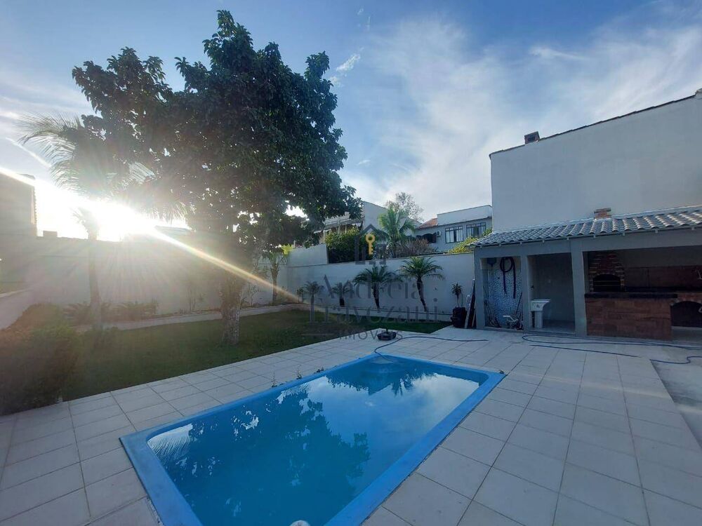 Casa, 2 quartos, 178 m² - Foto 1