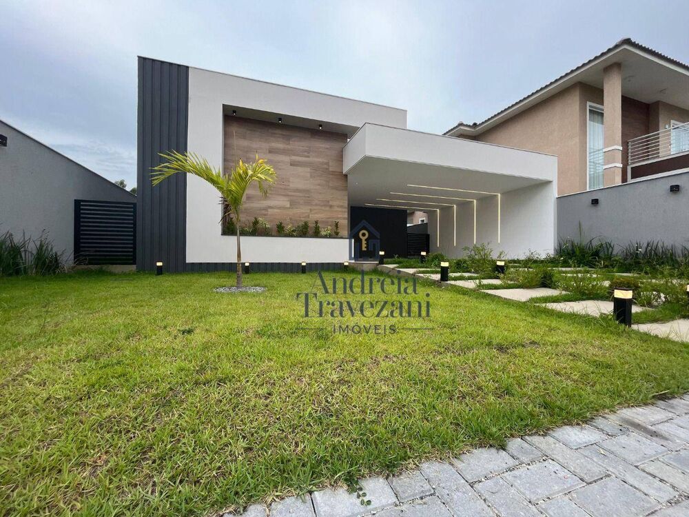 Casa de Condomínio à venda com 4 quartos, 237m² - Foto 1