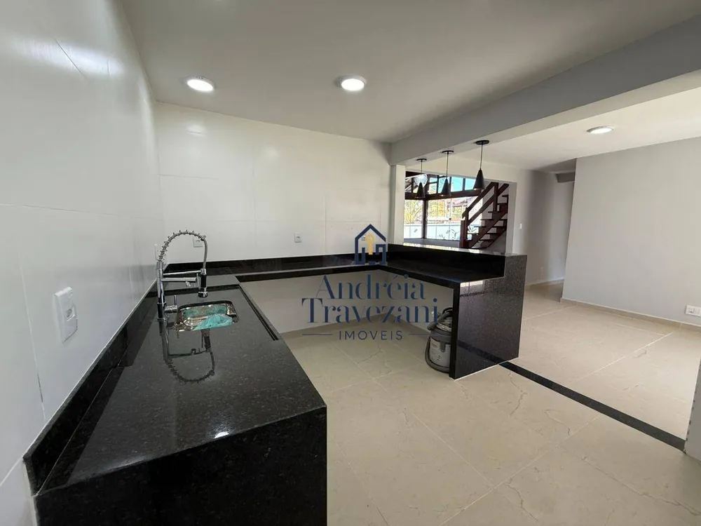 Casa, 3 quartos, 260 m² - Foto 9