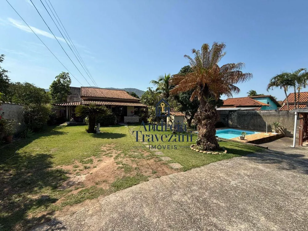 Casa, 3 quartos, 245 m² - Foto 24