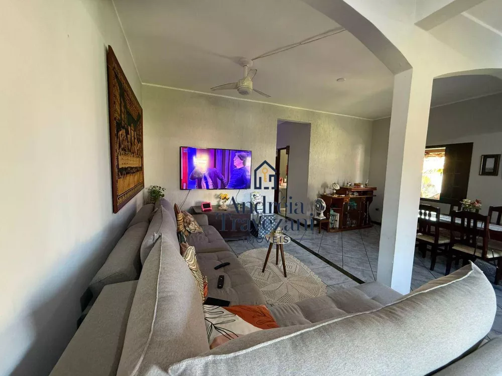 Casa, 3 quartos, 245 m² - Foto 8