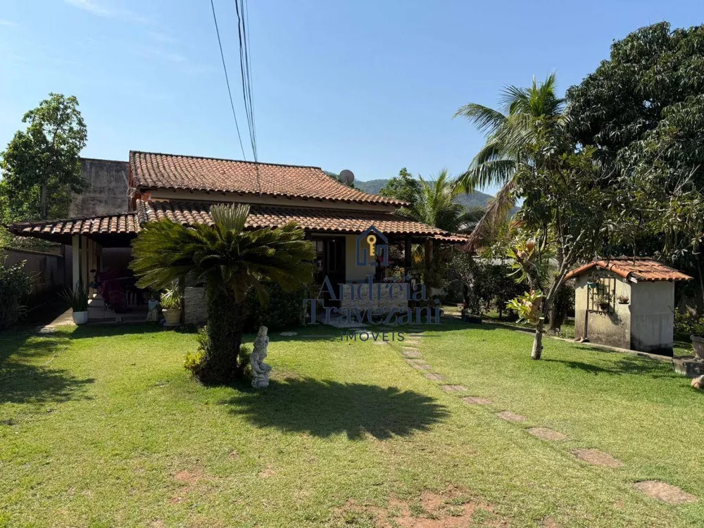 Casa, 3 quartos, 245 m² - Foto 2