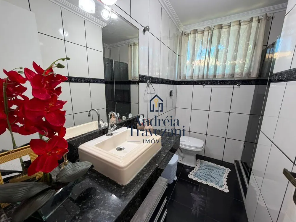 Casa, 4 quartos, 250 m² - Foto 17
