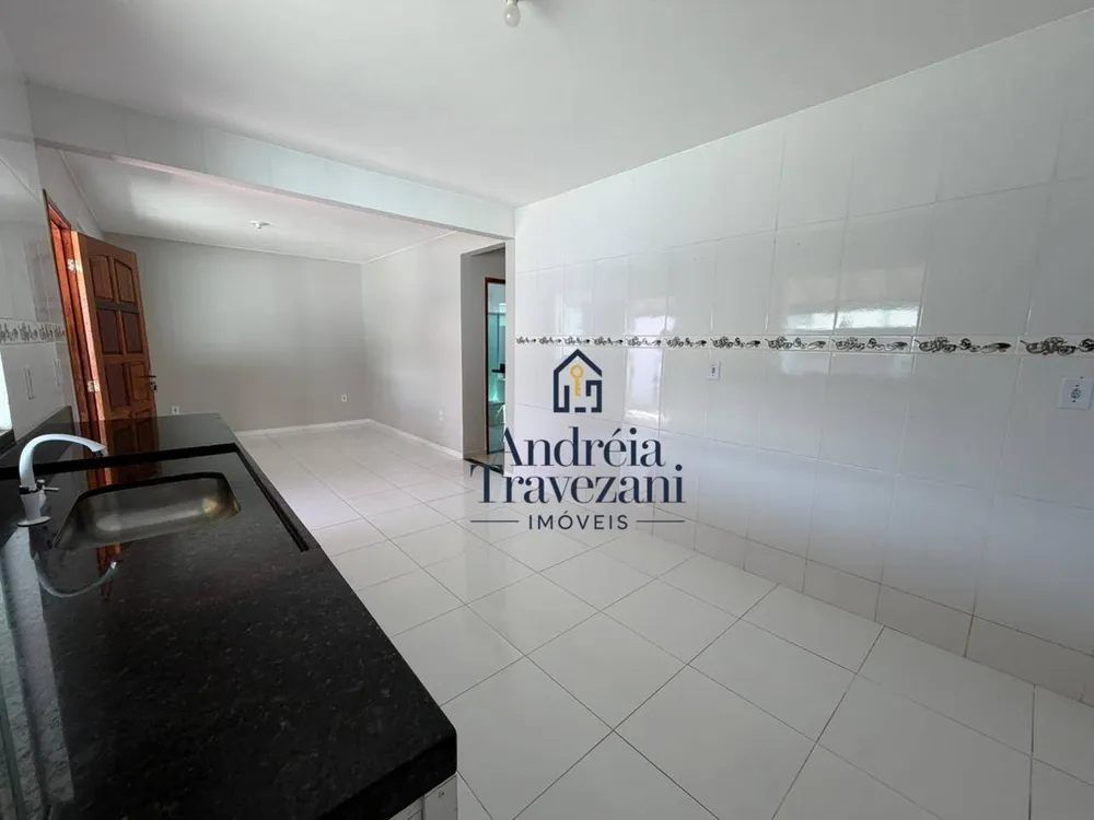 Casa, 3 quartos, 243 m² - Foto 1