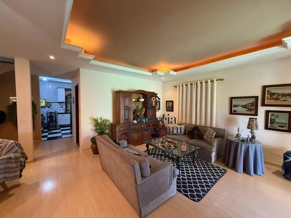 Casa, 3 quartos, 308 m² - Foto 3