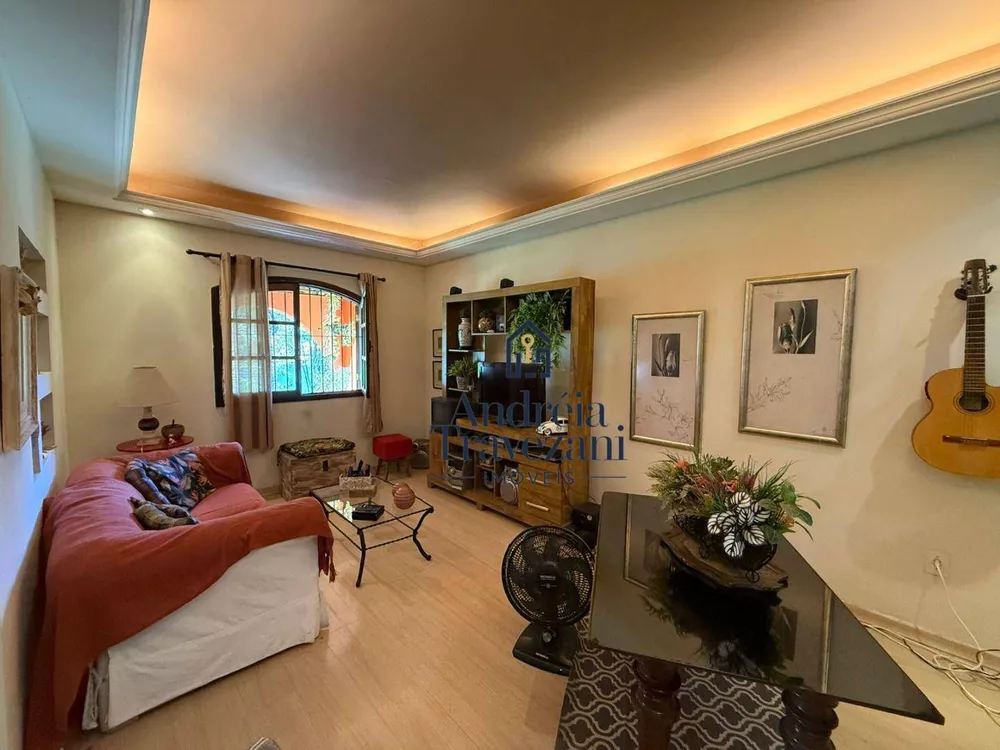 Casa, 3 quartos, 308 m² - Foto 4