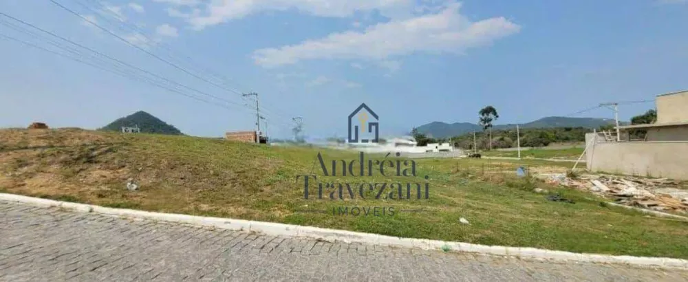 Loteamento e Condomínio, 240 m² - Foto 1