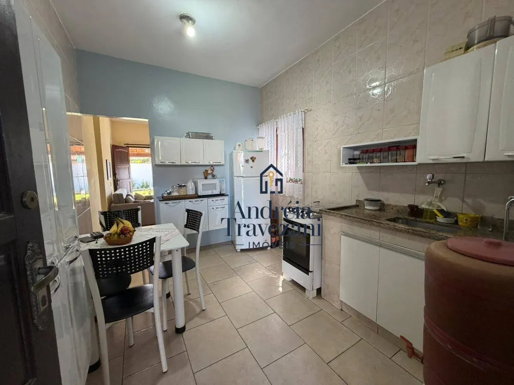 Casa, 3 quartos, 189 m² - Foto 4