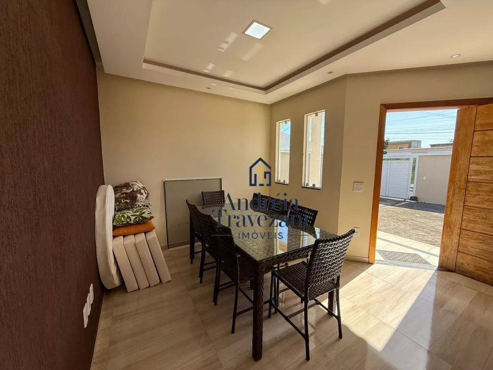 Casa, 3 quartos, 192 m² - Foto 3
