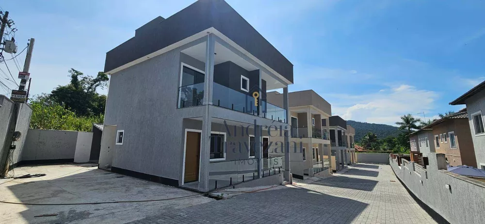 Casa, 2 quartos, 82 m² - Foto 1