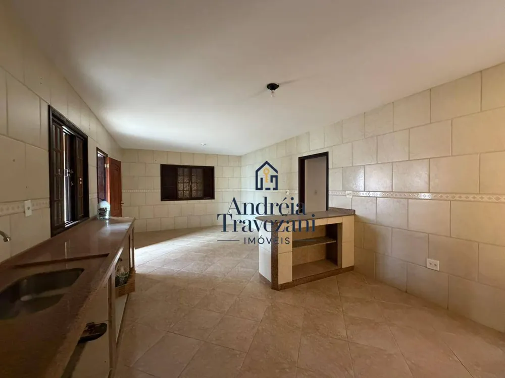 Casa, 3 quartos, 249 m² - Foto 2