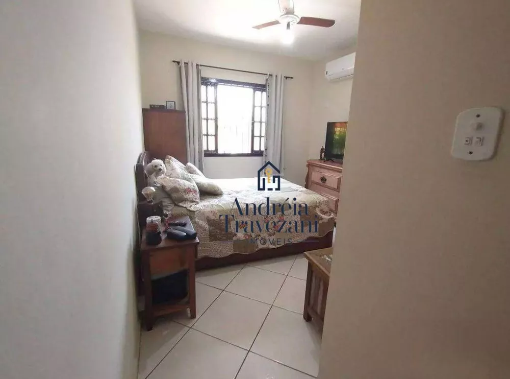 Casa, 5 quartos, 280 m² - Foto 4