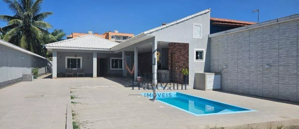 Casa, 3 quartos, 201 m² - Foto 1