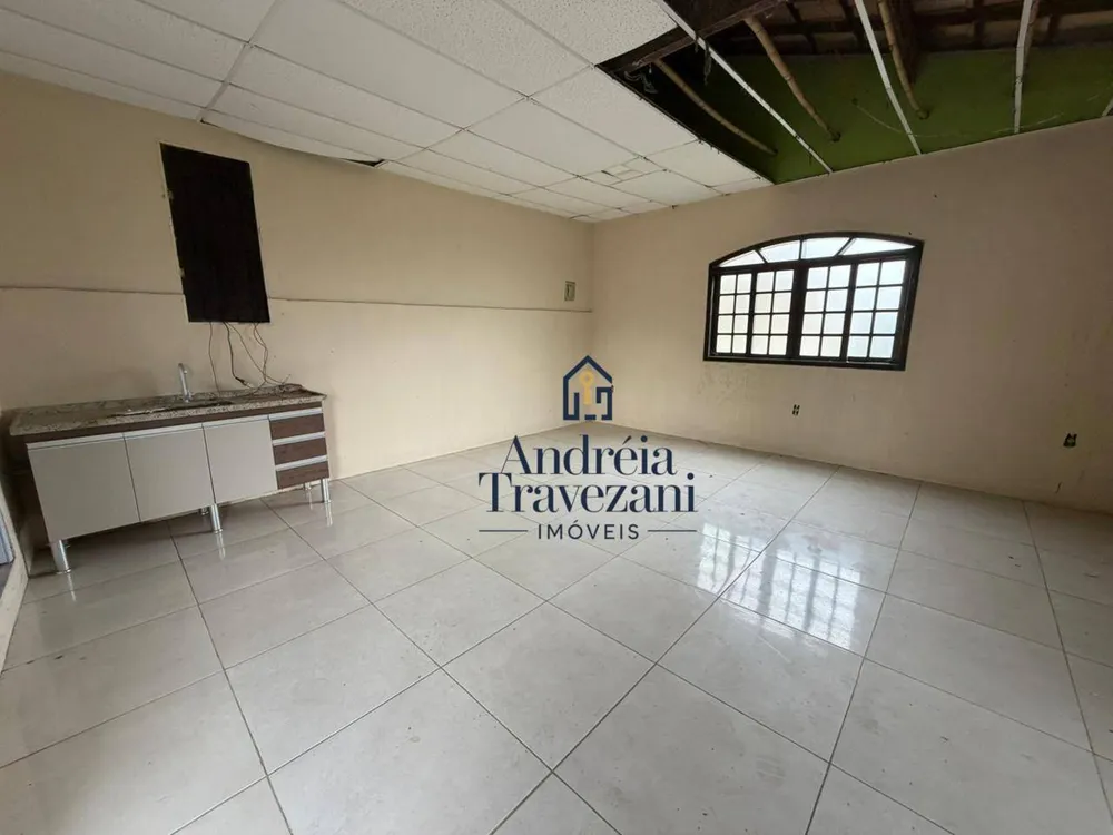 Casa, 4 quartos, 180 m² - Foto 1