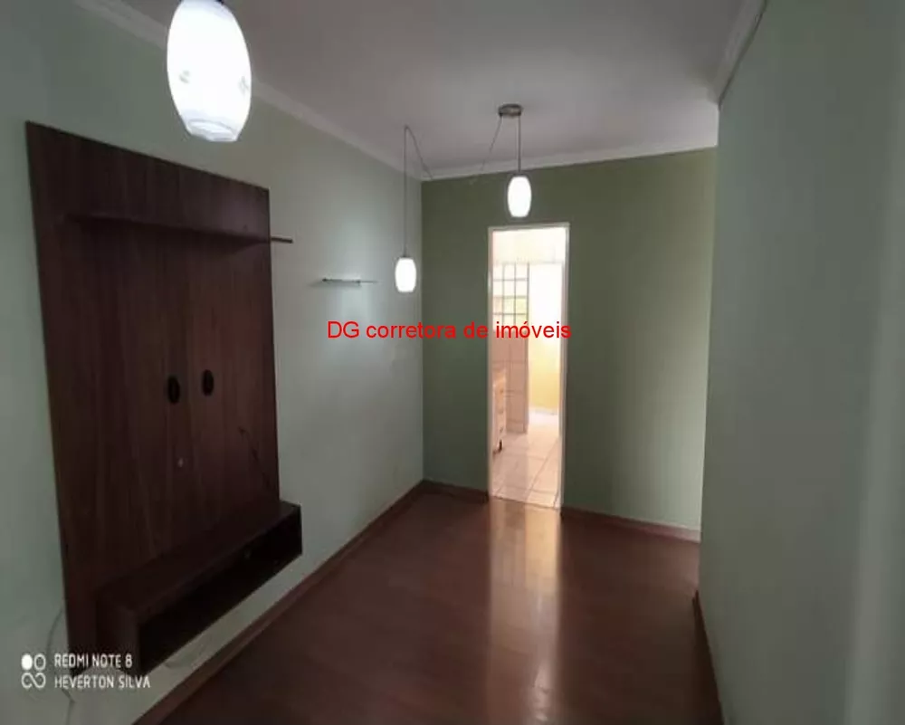 Apartamento à venda com 2 quartos, 60m² - Foto 2