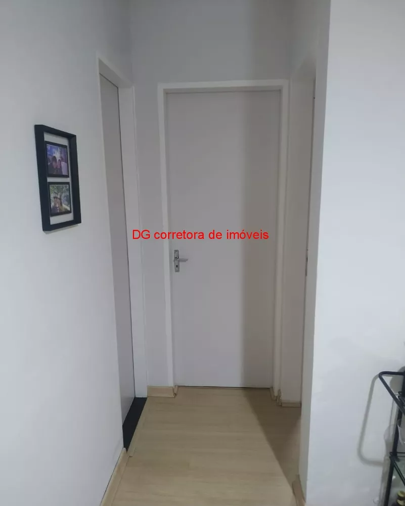 Apartamento à venda com 2 quartos, 60m² - Foto 2