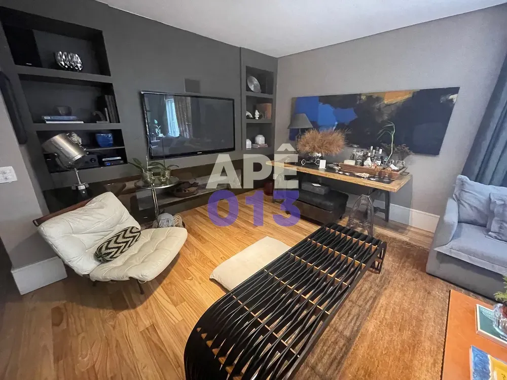Apartamento, 3 quartos, 271 m² - Foto 1