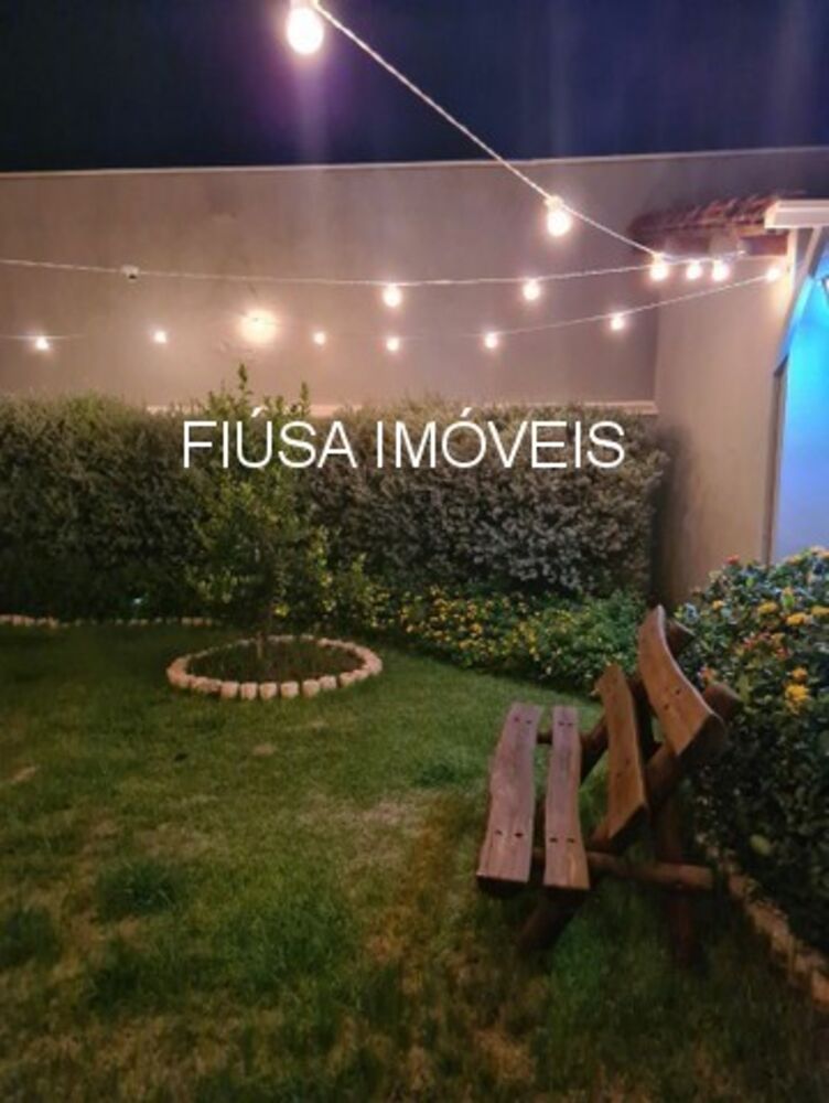Casa, 3 quartos, 200 m² - Foto 1