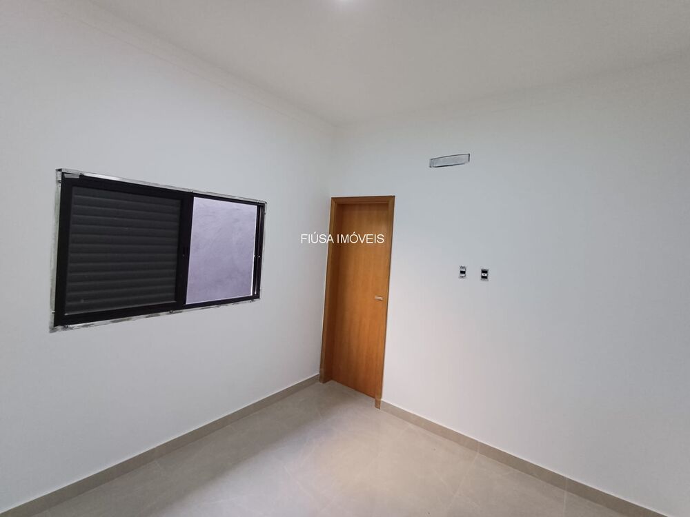 Casa à venda com 3 quartos - Foto 4