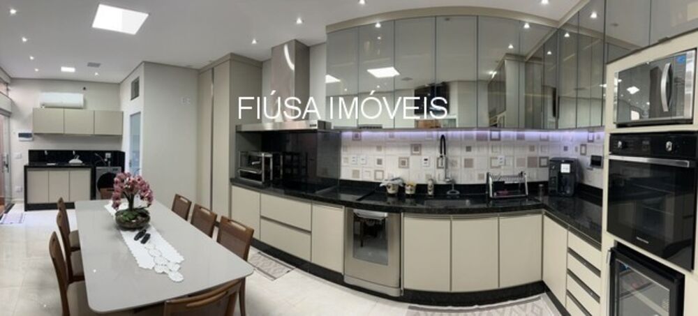 Casa à venda com 3 quartos - Foto 1