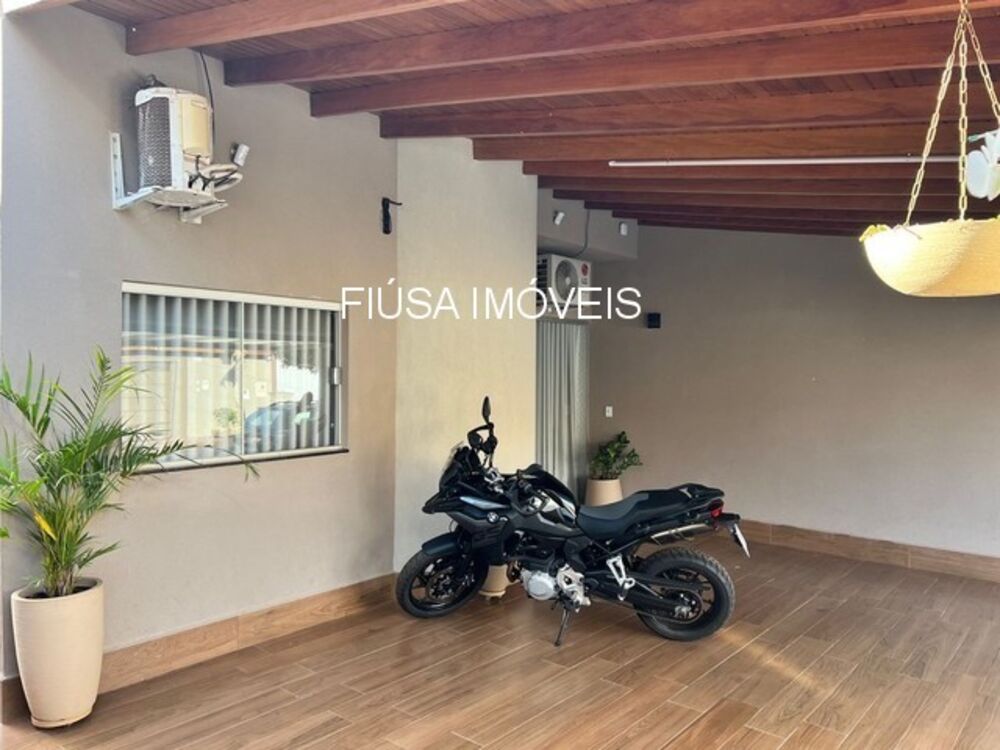 Casa à venda com 3 quartos - Foto 2