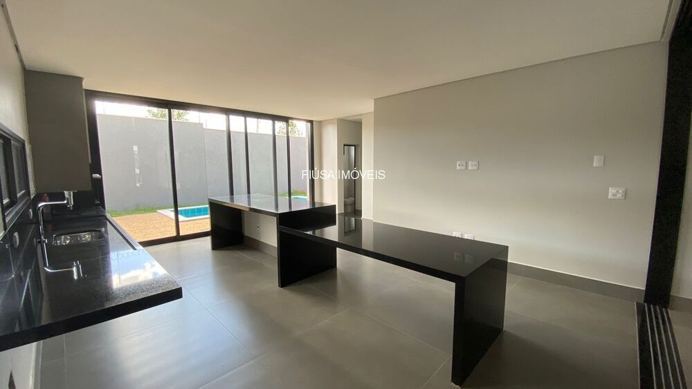 Casa, 3 quartos, 195 m² - Foto 8