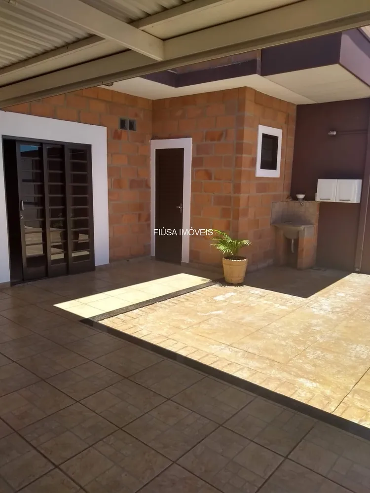 Casa, 2 quartos, 180 m² - Foto 1