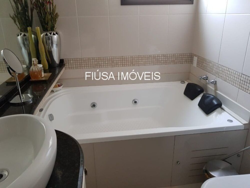 Apartamento à venda com 4 quartos, 228m² - Foto 11