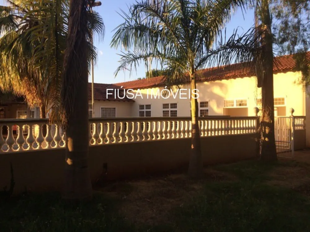 Casa, 3 quartos, 2200 m² - Foto 4