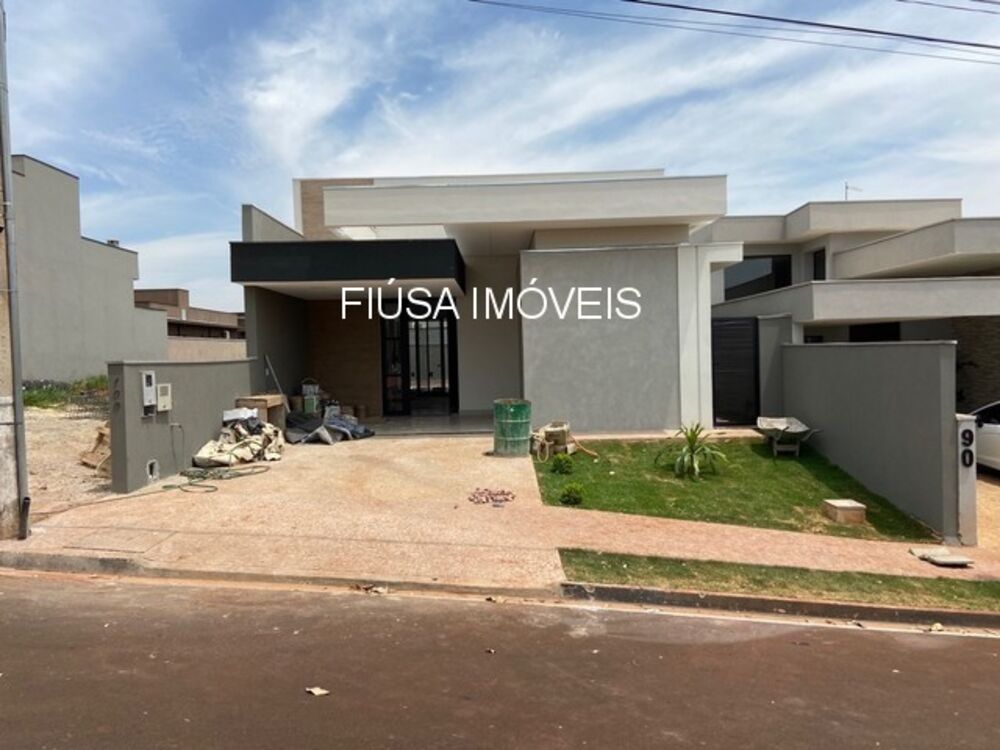 Casa à venda com 3 quartos - Foto 1