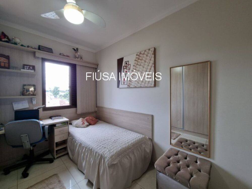 Apartamento à venda com 3 quartos, 97m² - Foto 10