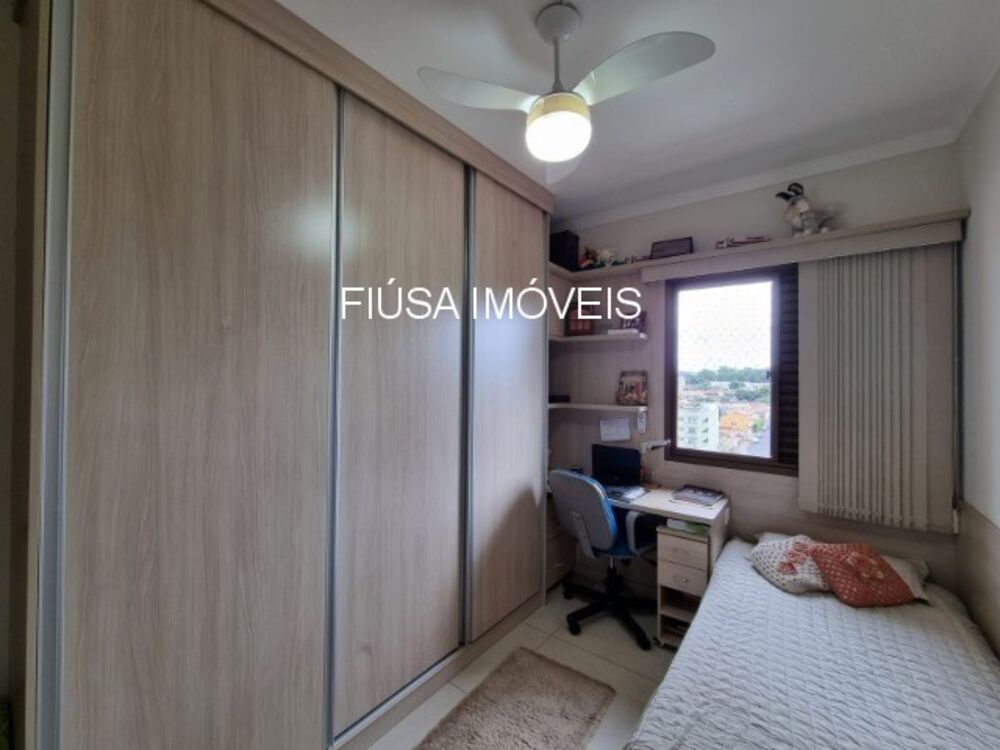 Apartamento à venda com 3 quartos, 97m² - Foto 11