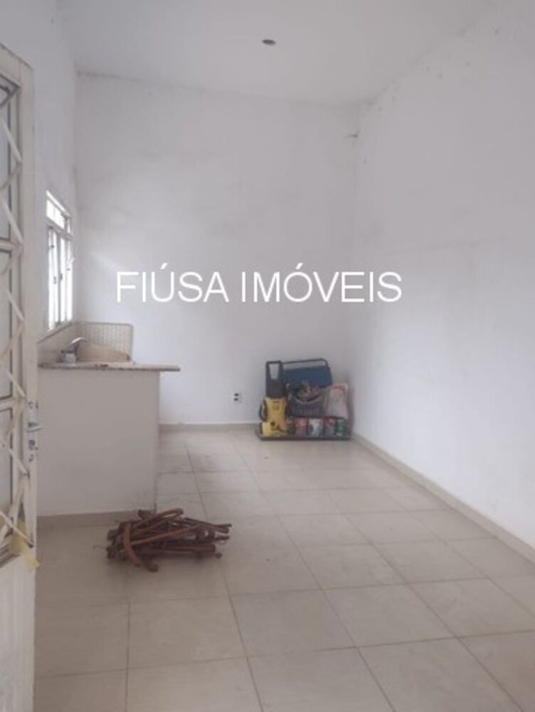 Casa à venda com 3 quartos - Foto 1