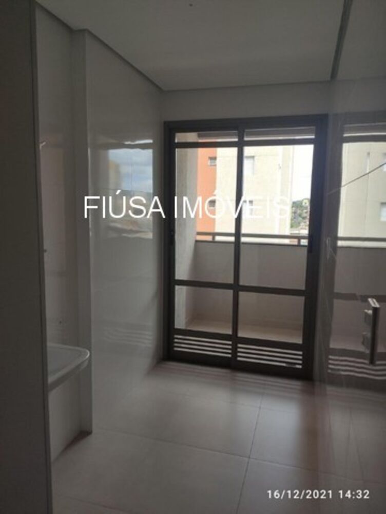 Apartamento à venda com 3 quartos, 107m² - Foto 5