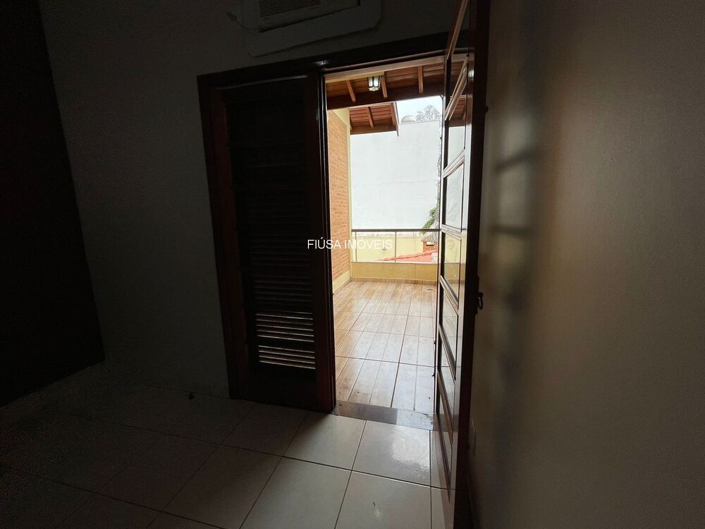 Casa à venda com 4 quartos - Foto 13