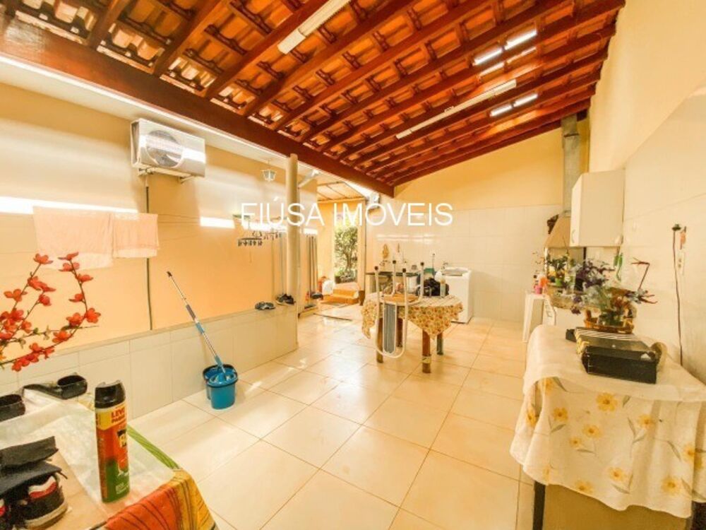 Casa, 3 quartos, 250 m² - Foto 6
