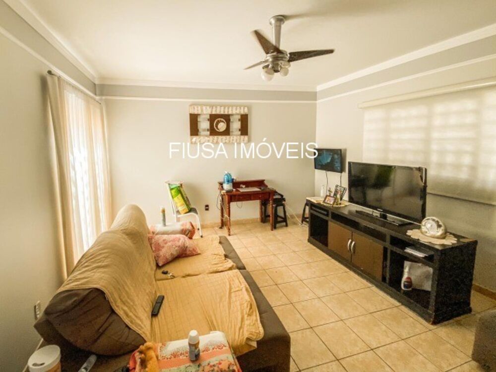 Casa, 3 quartos, 250 m² - Foto 8