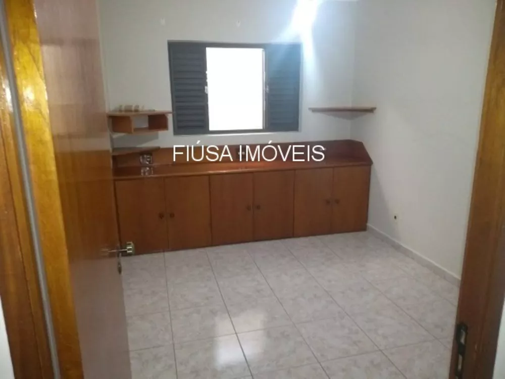 Casa à venda com 3 quartos, 280m² - Foto 8