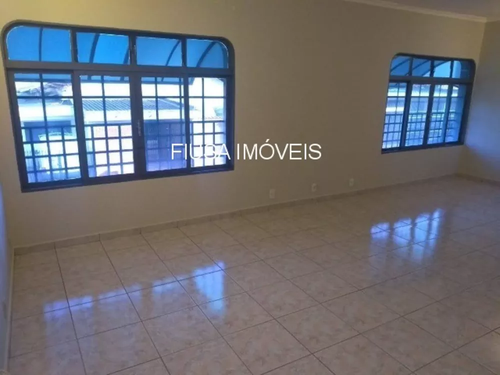 Casa à venda com 3 quartos, 280m² - Foto 7