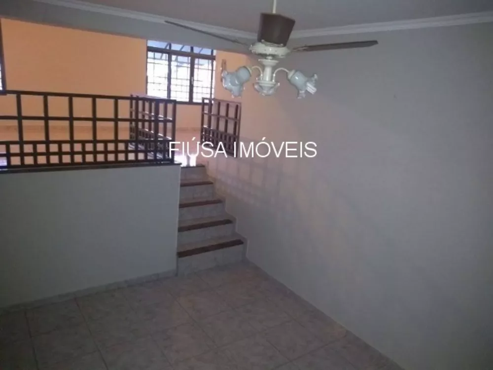 Casa à venda com 3 quartos, 280m² - Foto 5