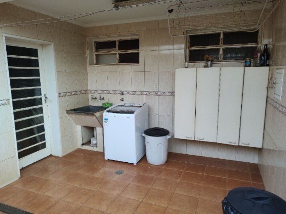 Casa, 5 quartos, 331 m² - Foto 2