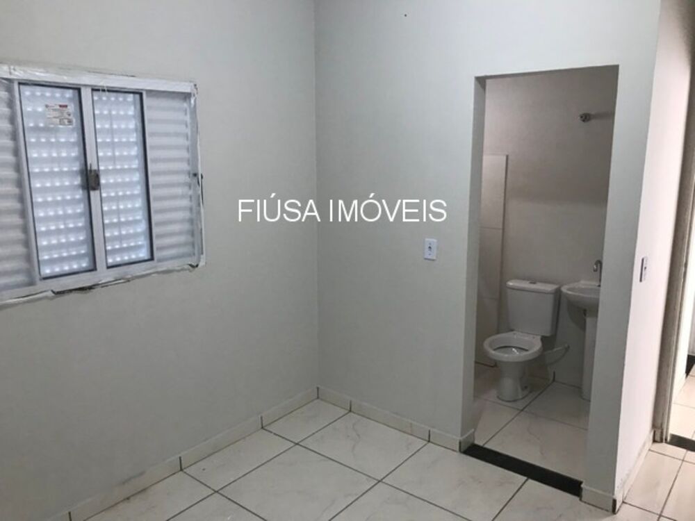 Casa, 2 quartos, 160 m² - Foto 1